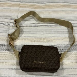 Michael Kors belt bag